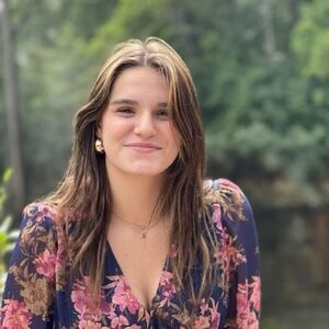 Meet your Posher, Alexis